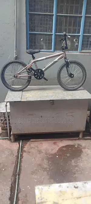 Ex Uk Size 20 BMX Mongoose