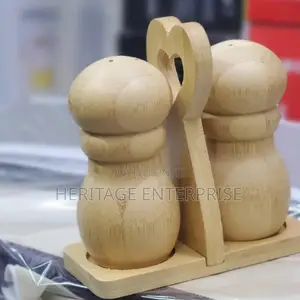 Bamboo Salt & Pepper Shaker / Natural