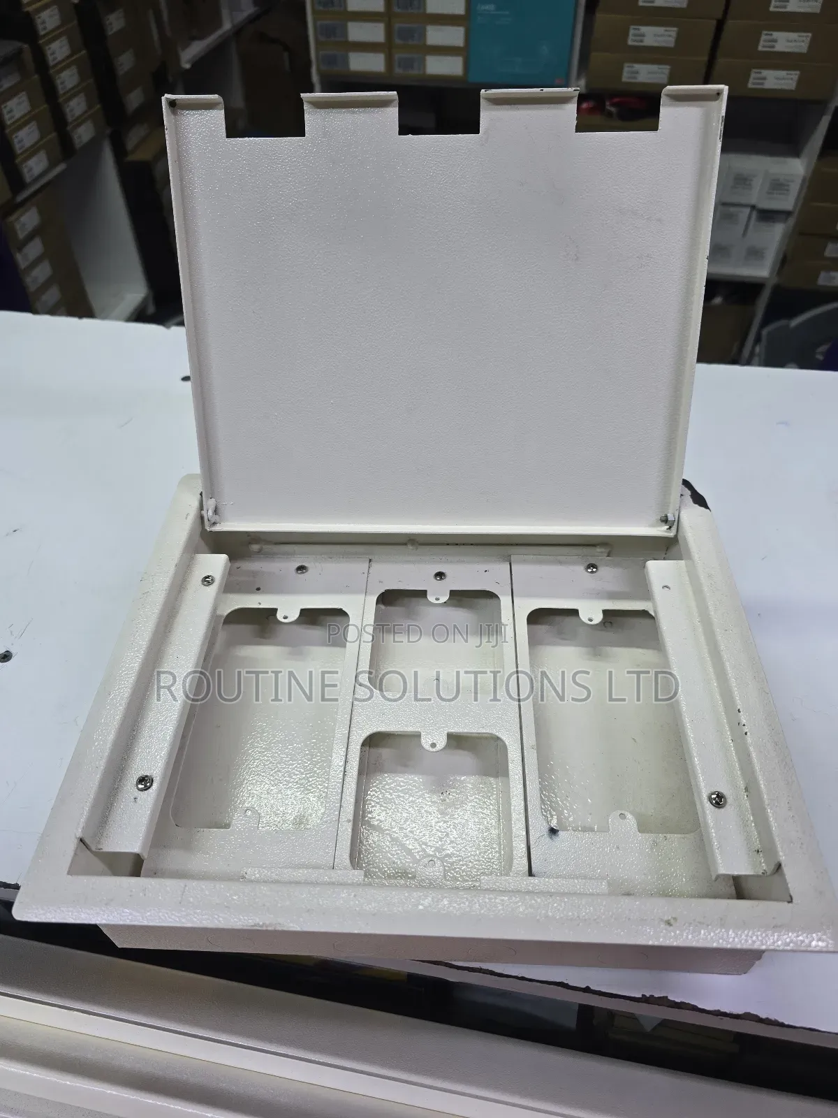 Metallic Floor Box 2power and 2 Data