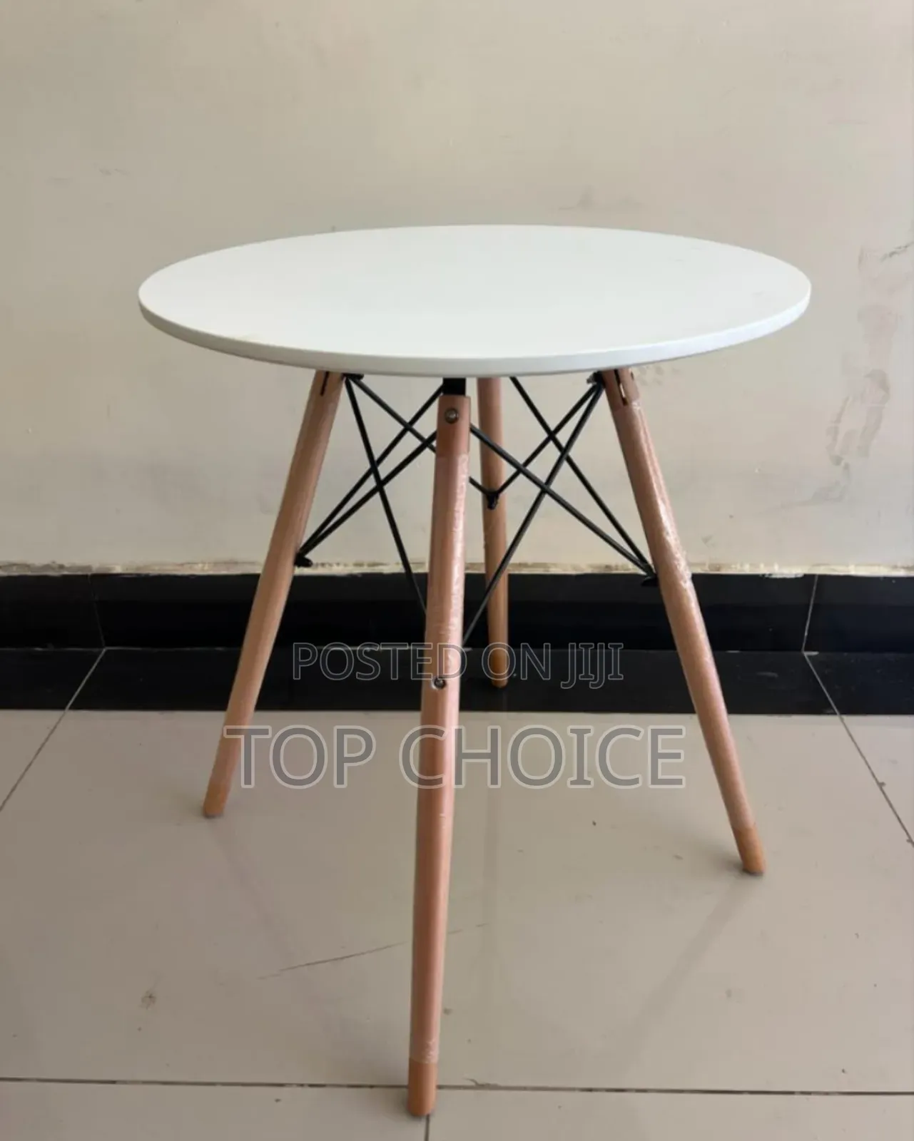 Round Dining Table