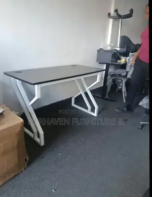Unique Metallic Frame Office Table With Wood Surface