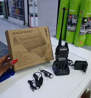 Baofeng Uv-82 Handheld Radio Outdoor Wireless Walkie-Talkie
