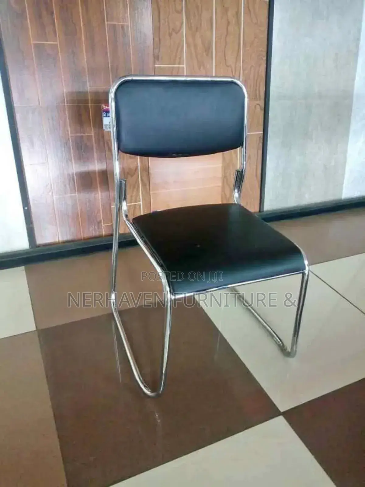 Non-Wheeled Office Chair for Workspaces