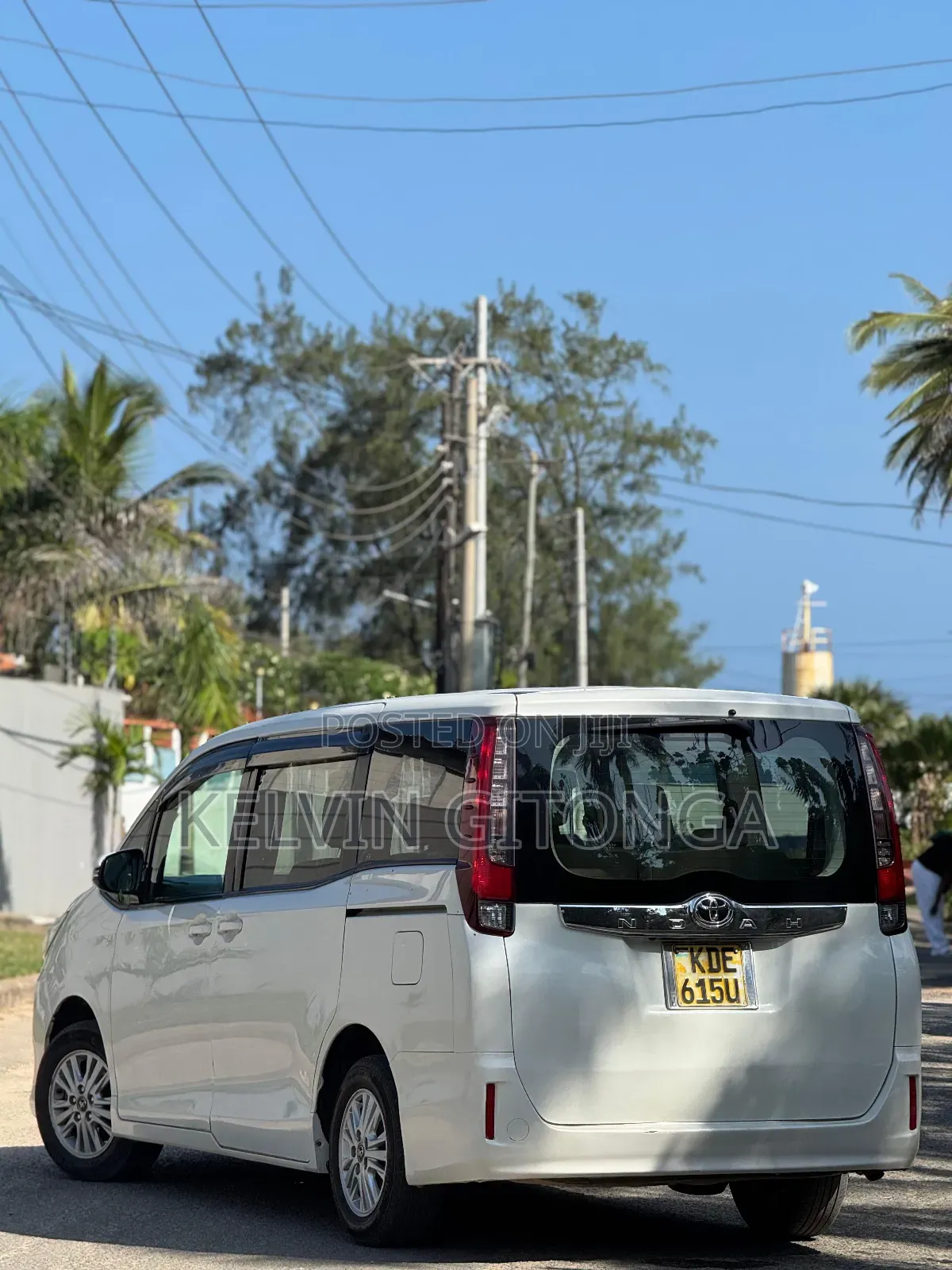 Toyota Noah 2016 White