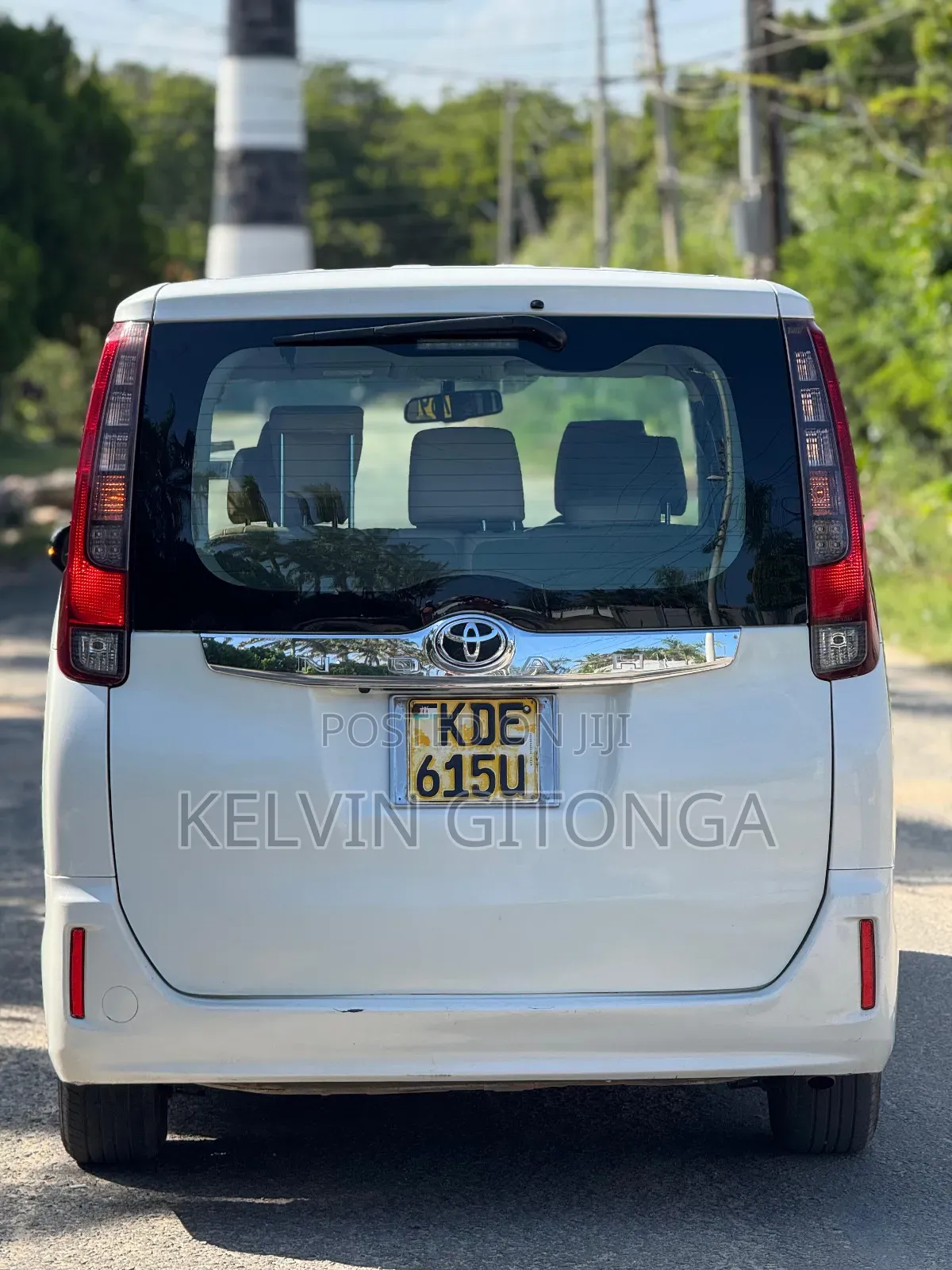 Toyota Noah 2016 White