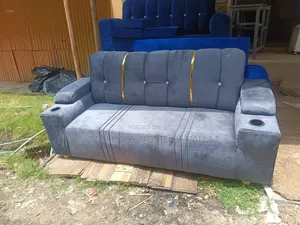 Sofaset. Brand New 3seater Framed