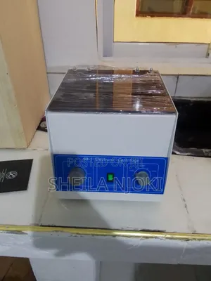Centrifuge Machine (6 Tubes)