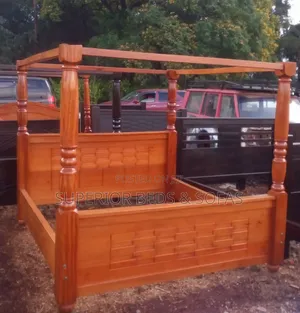 Wooden Canopy Bed Size 5 by 6