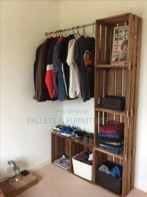 Earth Craft Pallet Wardrobe