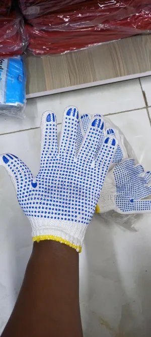 Polka Dotted Glove