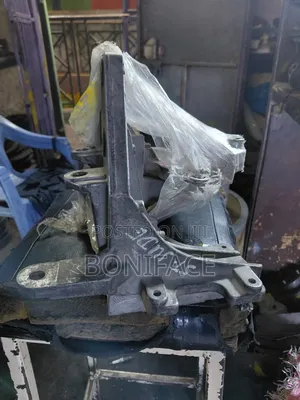 Gearbox Mountain Complete for Nissan Extrail Nt32
