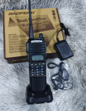 Uv-82 Walkie Talkie Two-Way Radio Fm VHF Uhf Handheld Walkie Talkie