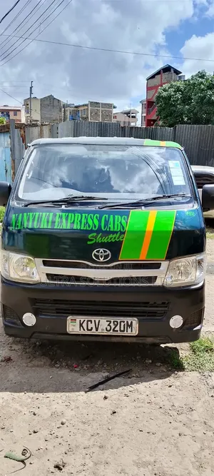 Toyota HiAce 2012 Green