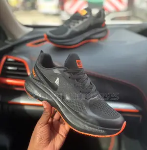 Black Orange Nike Zoom Trainers 40-44