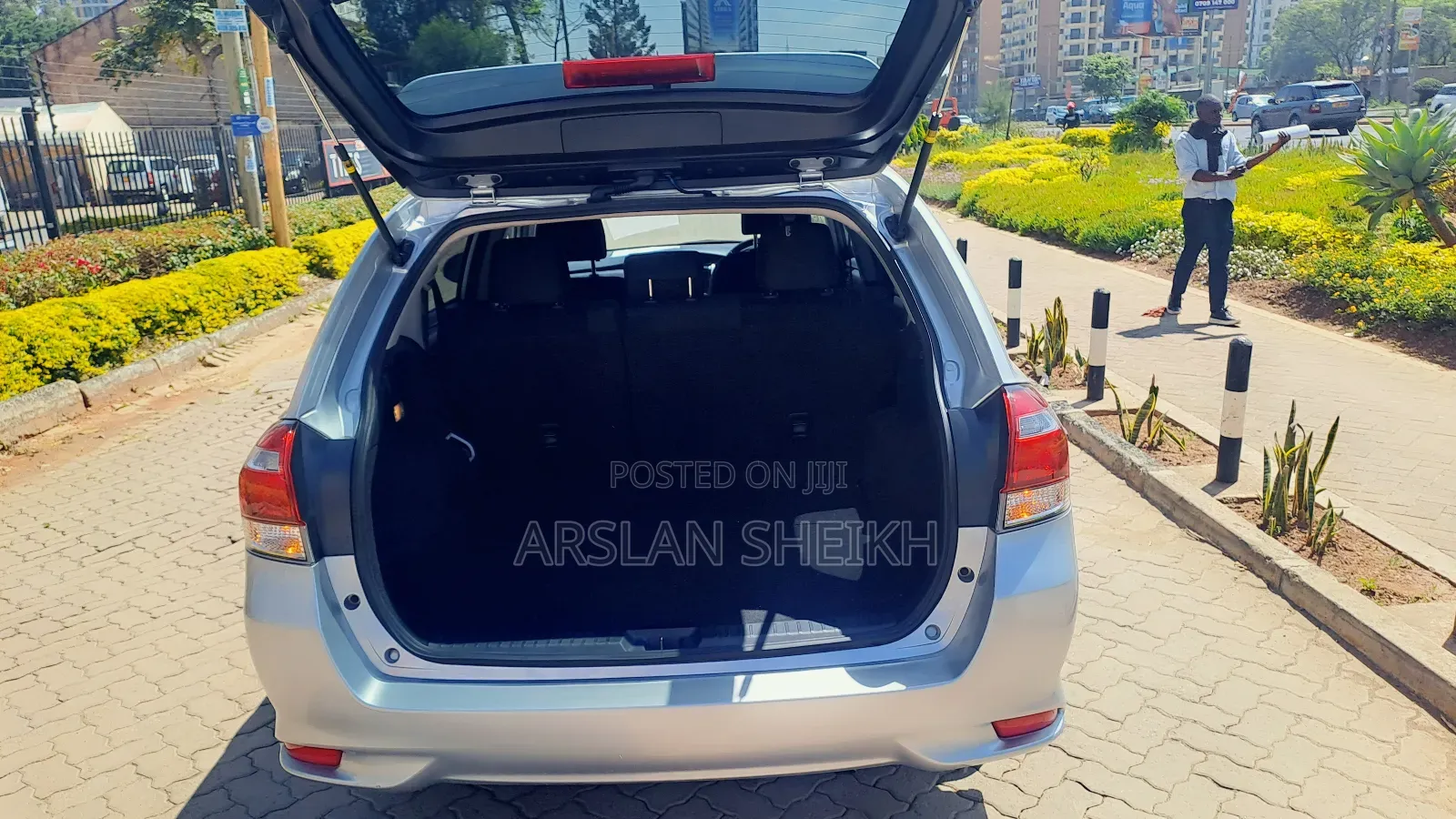 Toyota Corolla Fielder 2018 Silver