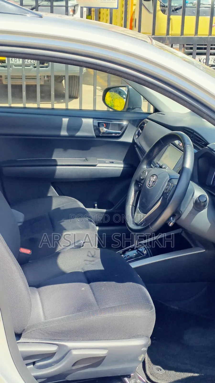 Toyota Corolla Fielder 2018 Silver
