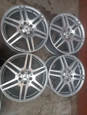 Mercedes Benz C200 Size 18inch Rims
