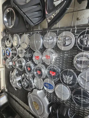 Universal Wheel Centre Caps | Fits Different Car Brands