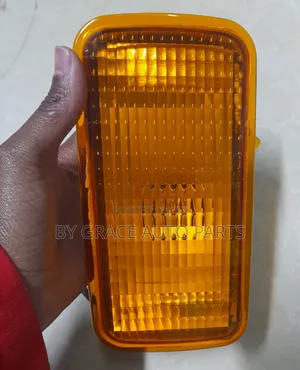 Bumper Light Nissan Ud Mk 210