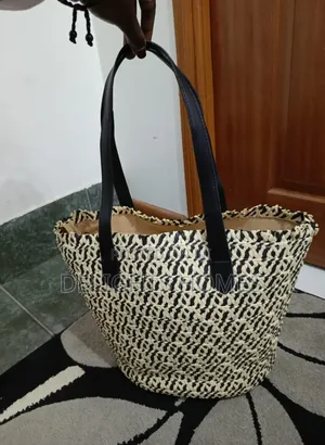Women Braided Basket Shoulder Bag_re