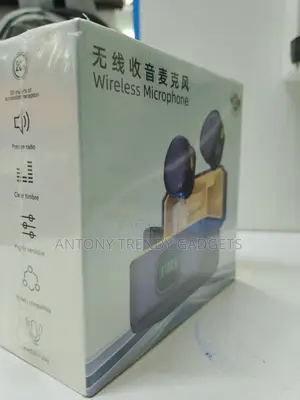 Clip-on Wireless Microphone System With Charging Case