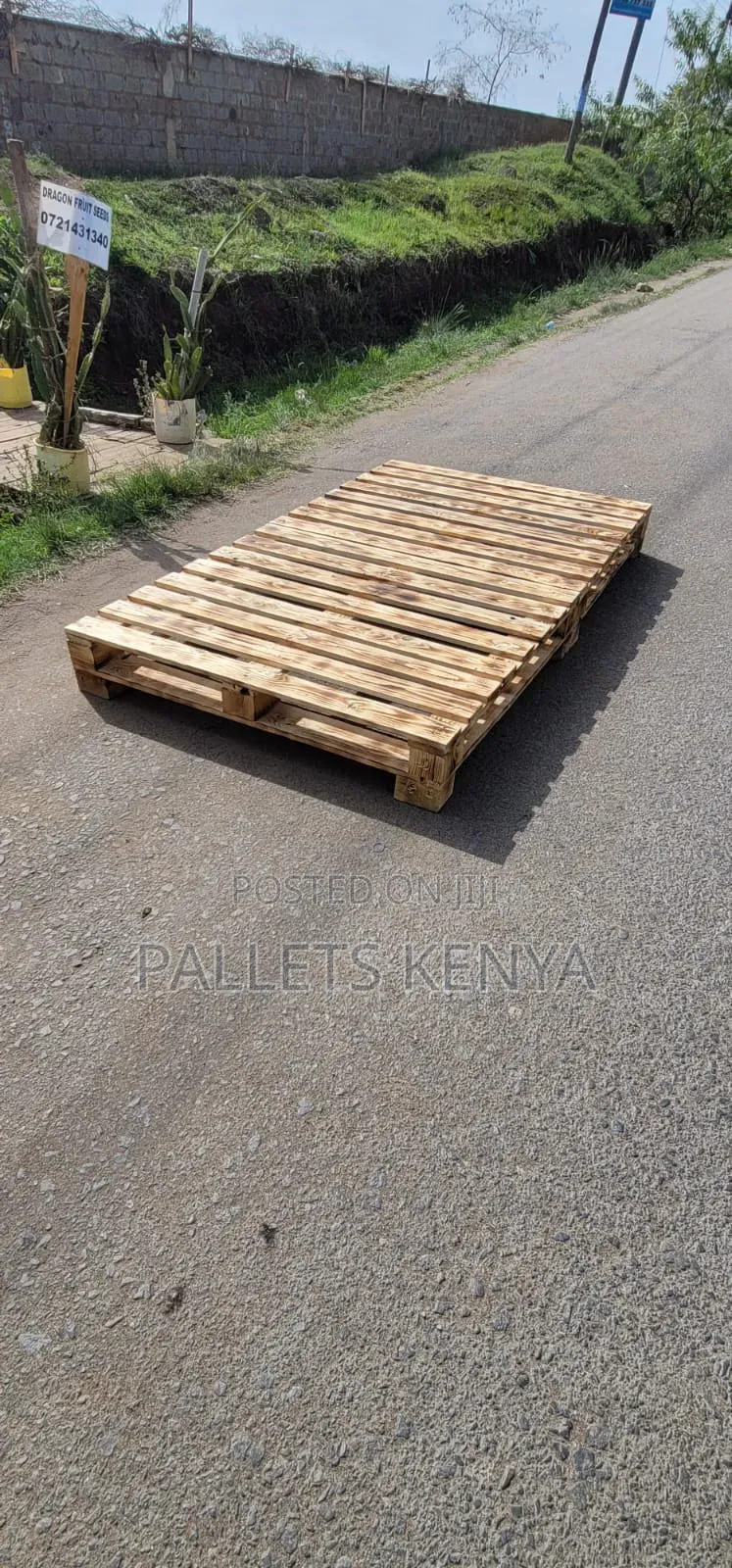 Rustic 4ft×6ft Pallet Bed-for Natural Wood Lovers.04