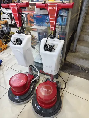 New Floor Scrubbing Machine
