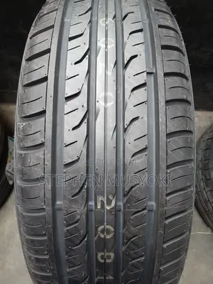 235/55r19 Dunlop Tyre