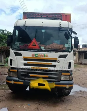 Clean Scania P380 Local Assembly Pulling Bhachu Drawber Trailer