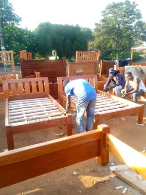 Mahogany Slide Beds 4*6!