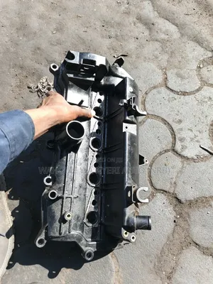 Engine Top Cover Mazda Demio Diesel S5