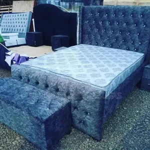 Upholstered Tufted Bed Size 5 by 6