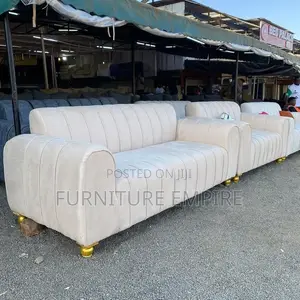 Lovely 5 Seater Sofa 3,2