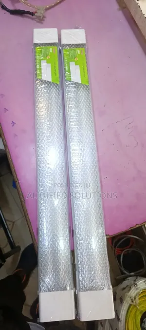 2ft Led Dustproof Bracket Light