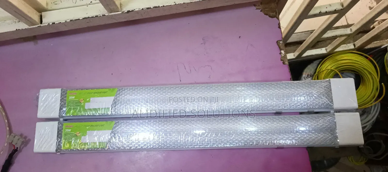 2ft Led Dustproof Bracket Light