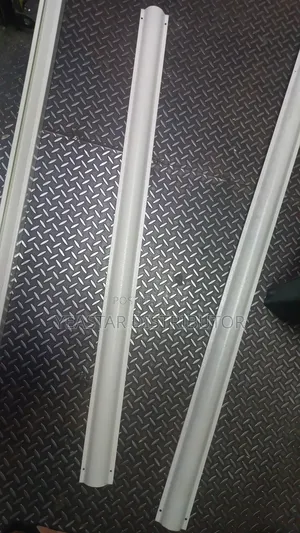 Powder Coated Metallic Floor Trunking 4 Ft