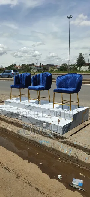 Floral Manicure Seats