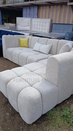 Sophisticated 6 Seater Bubble L Seat