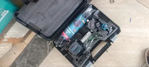 Bosch Cordless Laser Level/Bosch Laser Level With Tripod Stand