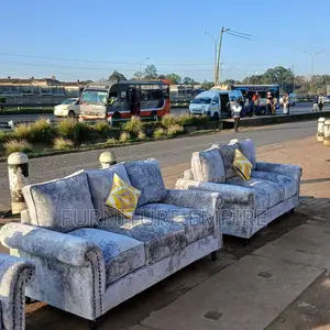 Manageable 5 Seater Sofa 3,2