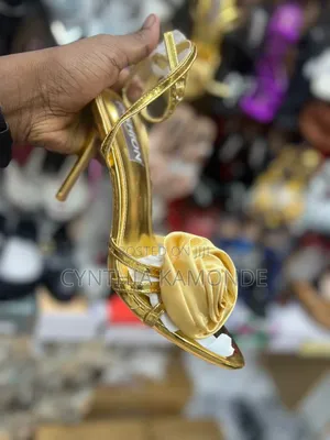 High-Heels