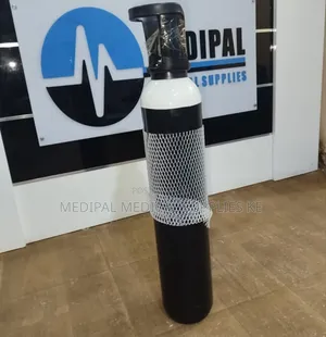 Oxygen Cylinder With Gas