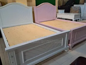 Hawaiian Design 4*6 Mahogany Whitish