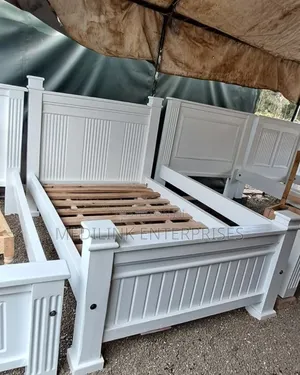 4*6 Edinburg Design Beds Mahogany