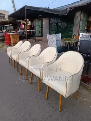 Cream White Modern Styling Chair or Vip Restaurant Chair