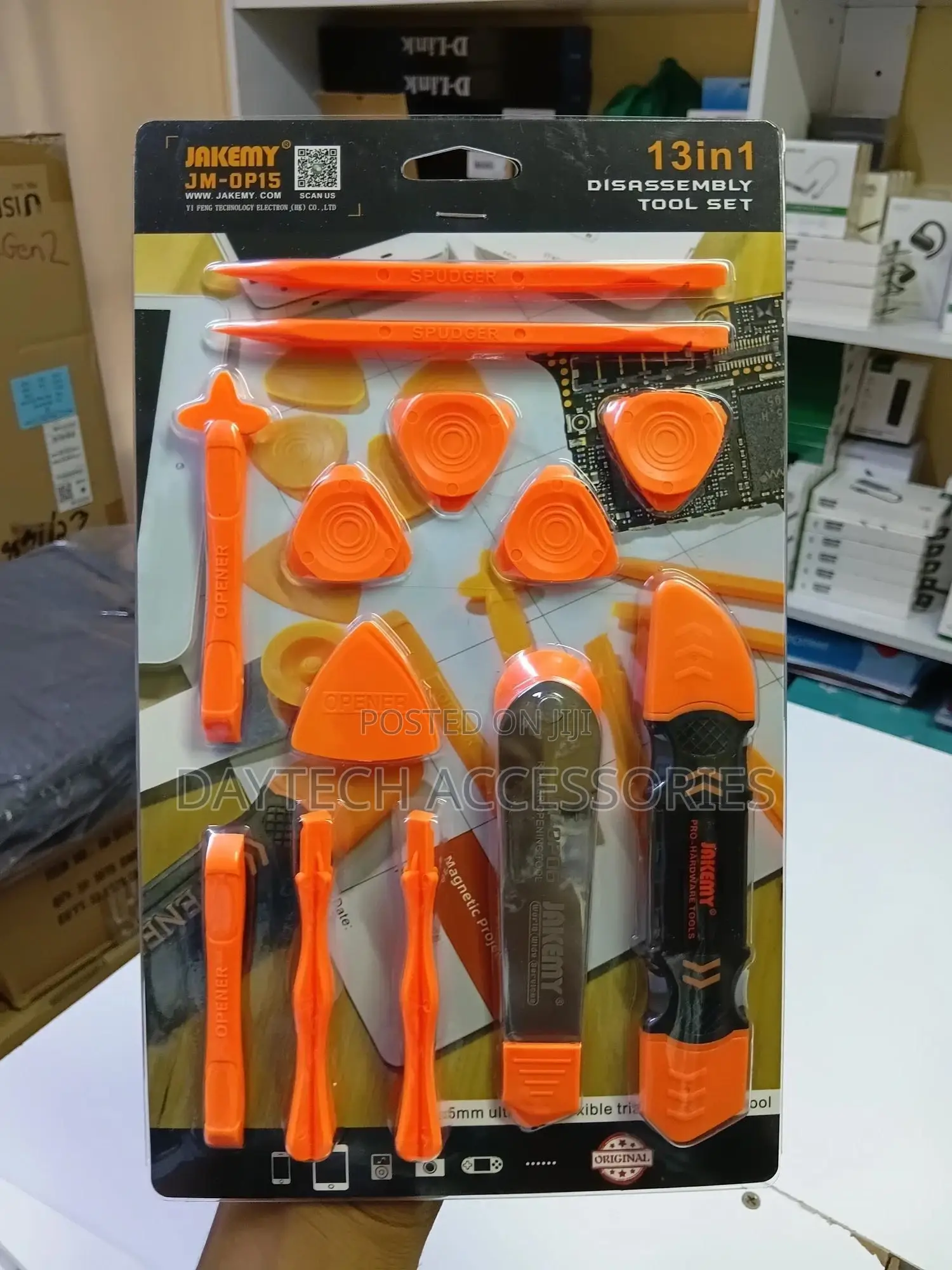 This Is a Jakemy Jm-Op15 13-in-1 Disassembly Tool Set.