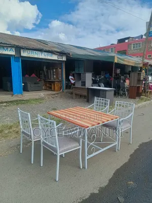 Outdoor Set or Garden Chairs 