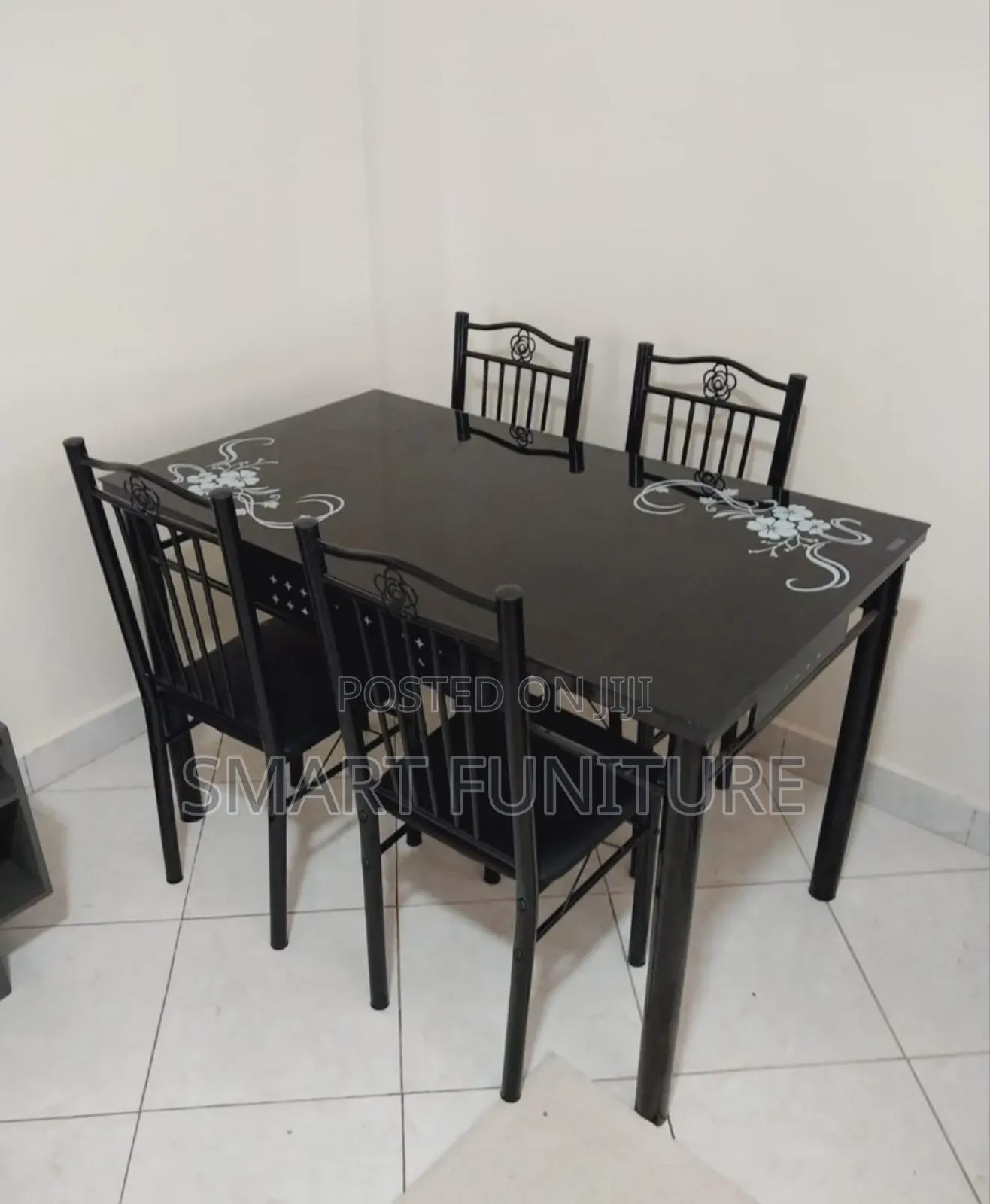 Dining Table Black 4 Sweater Dining Set