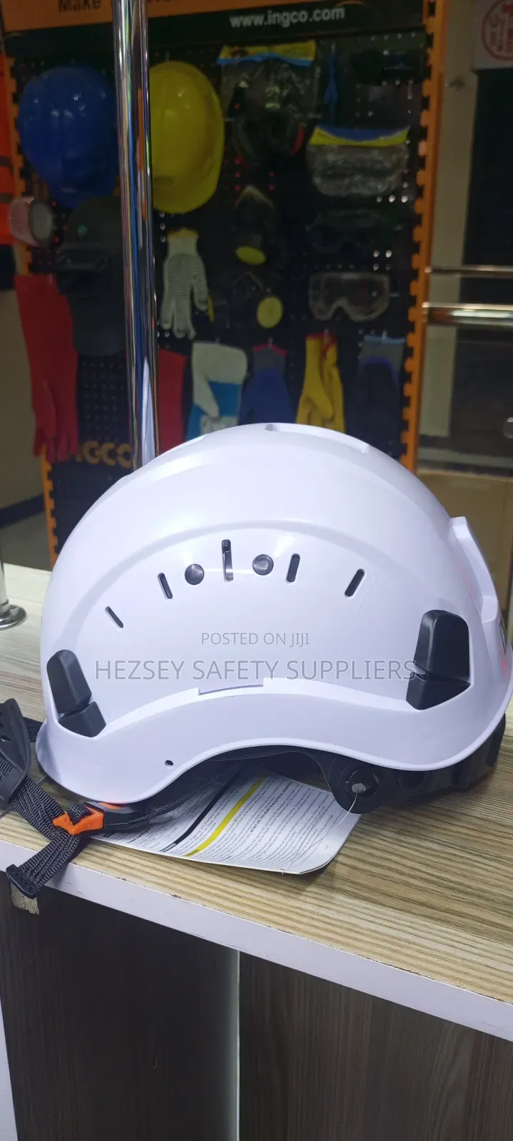 4 Point Chain Strap Work At Height Helmets