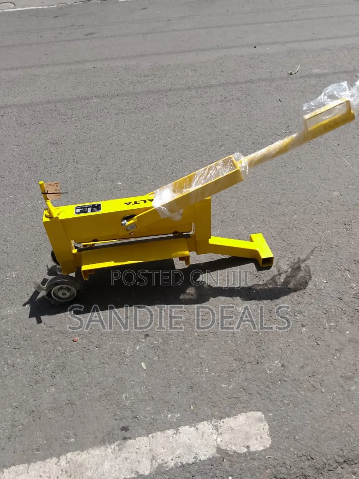 Concrete Block Cutter